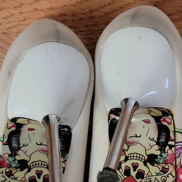 RARE Ed HARDY PUMPS VINTAGE  SIZE US 7 Christian Audigier Designer Canvas - Picture 11 of 12